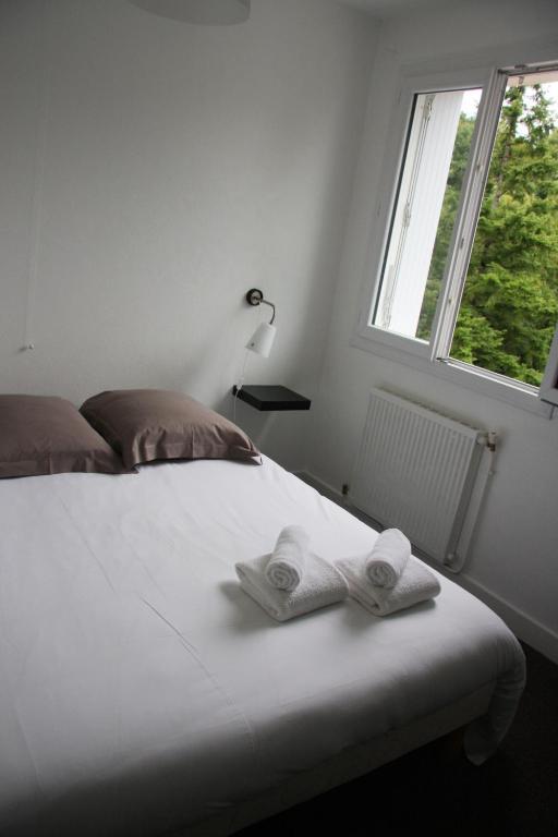 Le Bistroquet Hotel Lusignan Kamer foto
